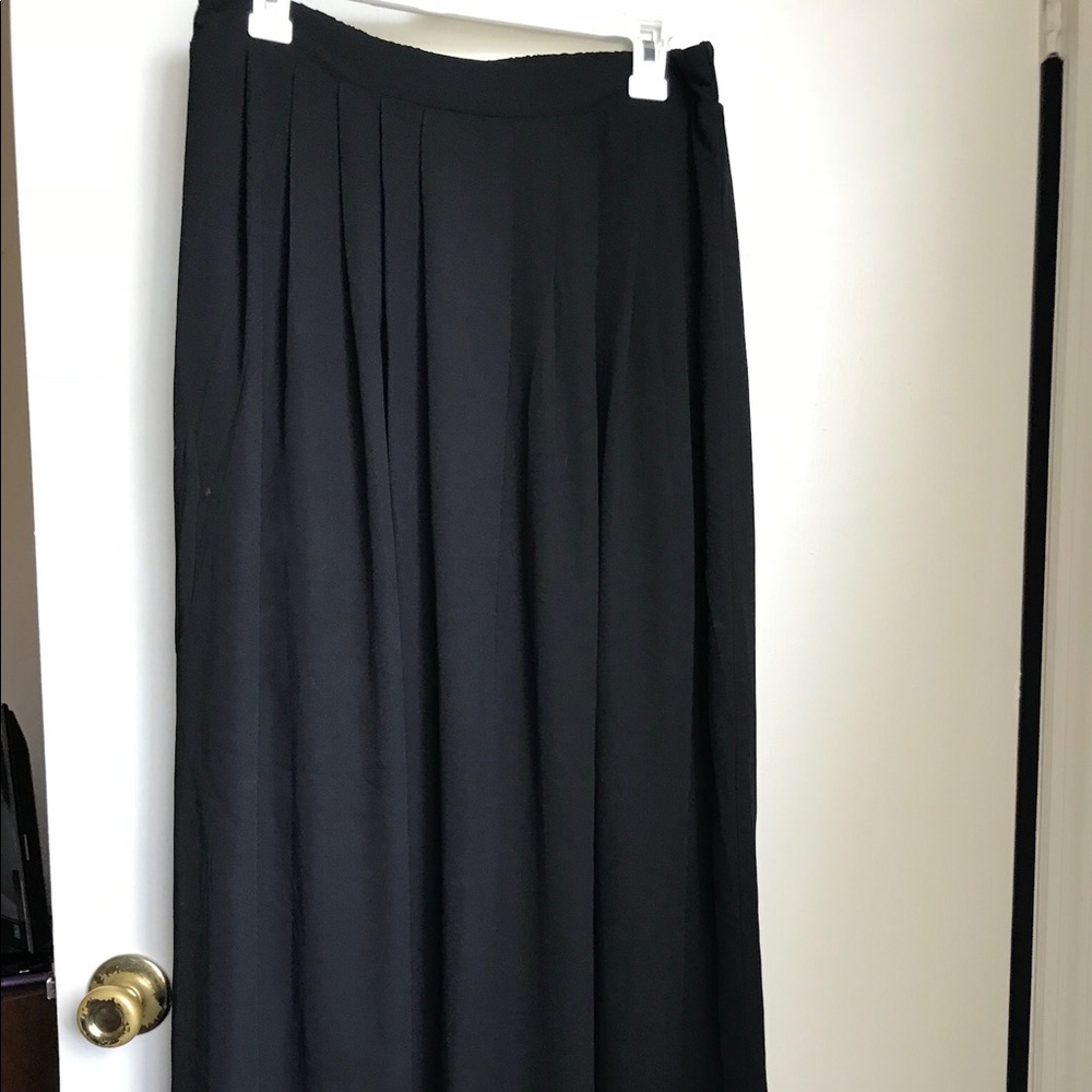 Forever 21 Black maxi skirt